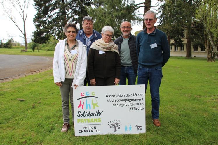 Les bénévoles de Solidarité Paysans Poitou-Charentes ont accompagné 278 dossiers d'agriculteurs en 2025.