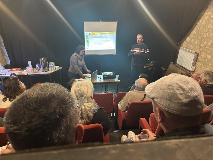 Bruno Joly a notamment détaillé un certain nombre d'activités aux adhérents. 