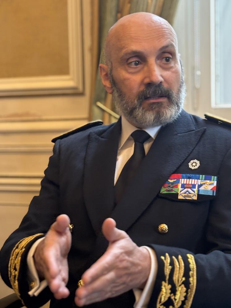 Charles Giusti a pris ses fonctions à la Préfecture de la Vienne cette semaine.