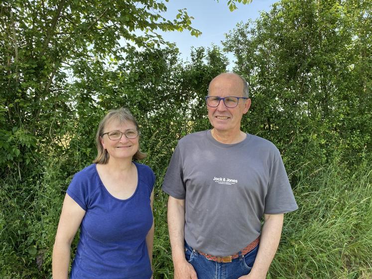Marie-Noëlle et Jean-Pierre Caillé sont les naisseurs de Naruto, taureau d'IA d'exception sorti en 2022.