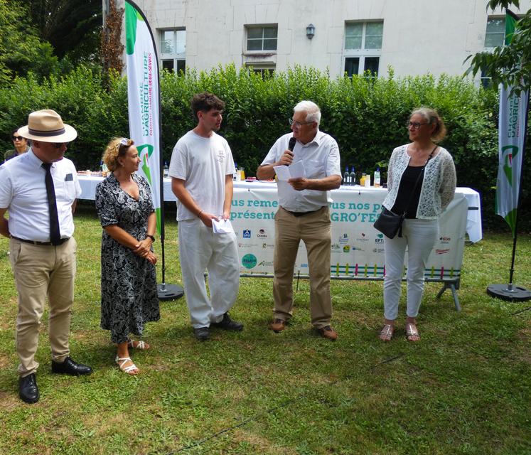 L'inauguration de l'événement a été l'occasion pour le président de l'Agrocampus, Michel Amblard, de rappeler le rôle et les spécificités de l'enseignement agricole, ainsi que son importance dans la mission cruciale de renouvellement des générations.