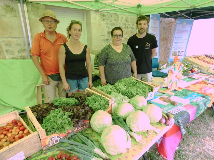 Le village des partenaires a notamment été l'occasion de mettre en avant les productions locales et les filières agricoles, ici les fruits et légumes.