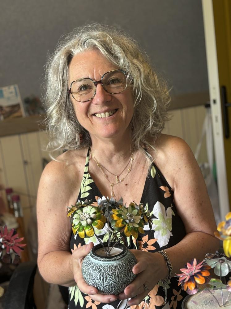 Christine Bourgeois travaille depuis 5 ans à donner une seconde vie aux capsules de café.