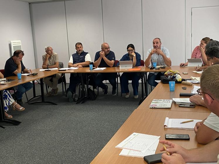 De façon unanime, les membres du CAF 79 ont remonté des demandes qu'ils transmettront aux services de l'Etat et à la MSA d'ici la prochaine cellule de crise, le 14 août.