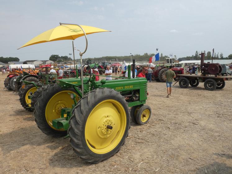La Fête de la Terre était l'occasion de présenter d'anciens matériels agricoles...