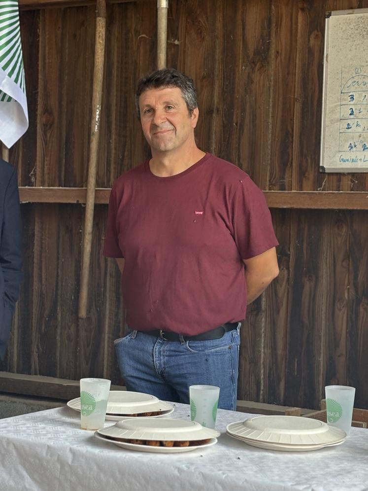Damien Bouchet a détaillé les aménagements réalisés sur son élevage caprin, situé à Blanzay.