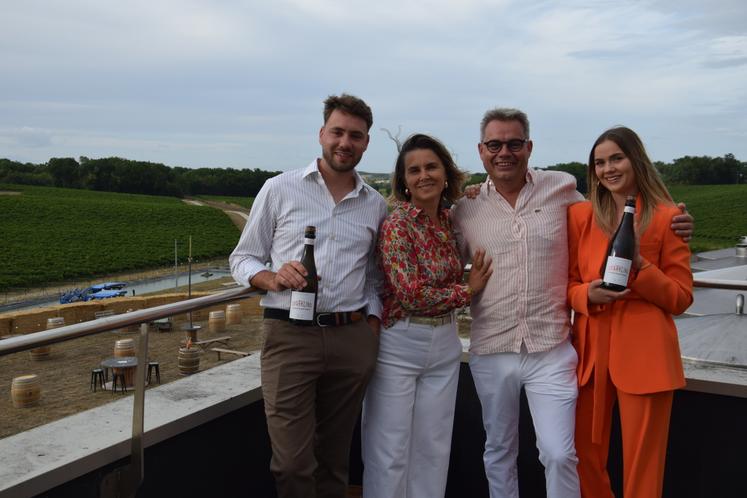 Louis, Nadège, Stéphane et Marie Branchaud, lors du lancement de Sparkling Gasconnière, le 20 août à Ozillac à la Distillerie de la Gasconnière.