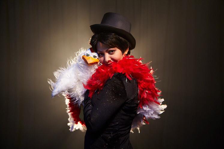 Nathalie Romier proposera un spectacle de quick change.