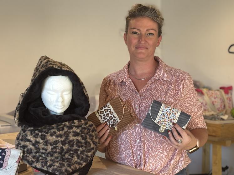 Amandine Demartelaere prépare actuellement les créations qu'elle présentera au salon Made in France, en novembre.