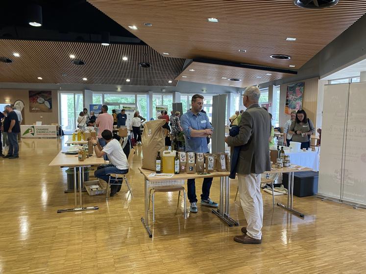 Le domaine des Loges de Parthenay a accueilli une trentaine de producteurs locaux, mercredi 7 octobre.
