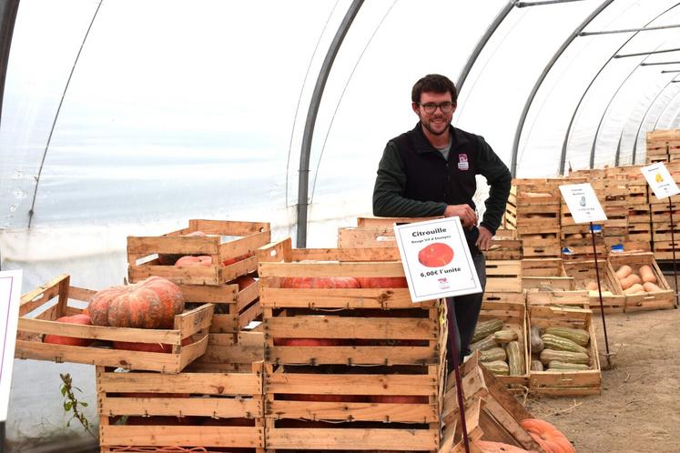 François Métais gère l'atelier maraîchage du Domaine de la Berthonnière depuis 2021.