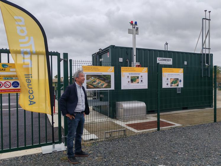 Le rebours permet de faire remonter les surplus de biométhane vers le réseau de transport. Un nouveau projet est prévu à Thouars en 2027.