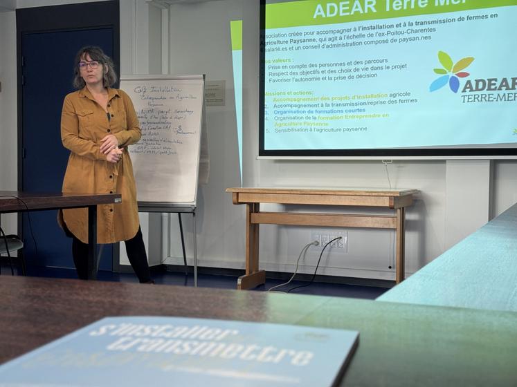 La formation « Entreprendre en agriculture paysanne » mise en place par l'Adear à Puymoyen le 11 octobre, a été animée par Amandine Cochard.