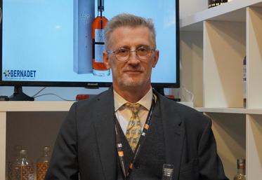 La PME de Jean-Pierre Bernadet a été citée au palmarès du concours Spiripack Crédit agricole, pour une solution de décoration écoresponsable.