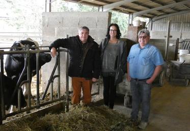 Jean-Michel Bregeon, directeur de l’Agrocampus de Saintonge, Isabelle Gould, chargée de mission au CFPPA de Saintes et Christian Himonnet, directeur de l’exploitation du lycée Desclaude.