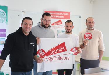 La FNSEA et les JA 16 ont relayé l'appel national à la mobilisation : " Pas de transition sous pression ".