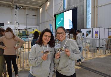 Cléa et Coralie, du CFA de Melle, ont tout donné pour amener leur équipe à la battle finale !