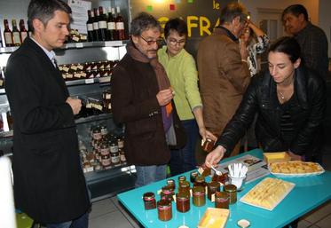 Une dégustation pour découvrir les nombreux produits.