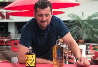 Clément Praud présente ses deux whiskies : le Loyal Bandit et le Ben Cocky.