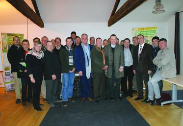 Les négociants des deux Charentes réunis chez la maison de cognac Meukow.