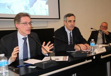 "Il faut que le secteur agricole soit capable de résister aux crises et de gérer la volatilité à laquelle il est confronté plus que jamais», estime Yves Madre.