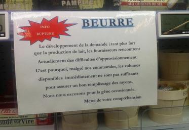 Au rayon crèmerie, les clients peuvent lire cette affiche. 