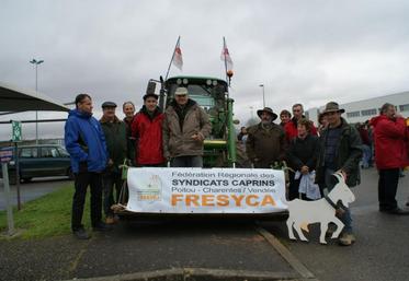 Les 6 syndicats caprins de Poitou-Charentes, Dordogne et Vendée étaient présents.