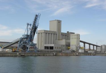 La Rochelle 6ième port français et Bordeaux 7ième.