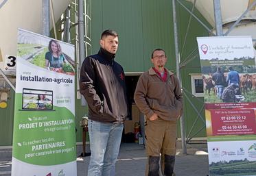 Guillaume Michaud, JA 17, a présenté les objectifs des portes ouvertes, et Ludovic Lamothe son parcours. 