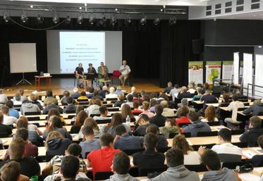 Parmi les participants à la journée, de nombreux lycéens et étudiants ont pu découvrir les avantages de cette méthode.