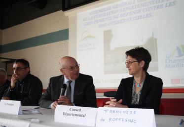 Françoise de Roffignac, vice-présidente du Département, a réitéré un message de soutien à Pierre Borde, président de la FDGDON.