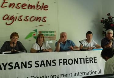 L’Afdi Charente, présidé par Joëlle Michaud (au centre), a tenu son assemblée générale le 2 juin à Angoulême.