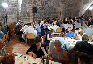 Les 120 consommateurs, imperturbables, ont soigneusement noté les 9 catégories de produits de la première session du Concours Saveurs de Nouvelle-Aquitaine.