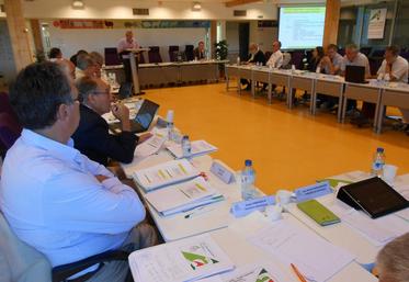 Le bureau transitoire de la nouvelle Chambre régionale de l’agriculture, composée des 12 présidents des Chambres départementales, était réuni le 8 et 9 septembre à Limoges.