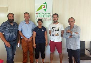 Les élus de la Chambre d’agriculture de la Charente se mobilisent pour que la structure conserve ses moyens budgétaires.