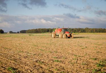 La Chambre d’agriculture de Charente-Maritime est impliquée dans les projets Nutri2Cycle (pilote au niveau français) et Nutriman (via l’APCA, et avec la Chambre d’agriculture régionale de Bretagne) sur la fertilisation des sols.