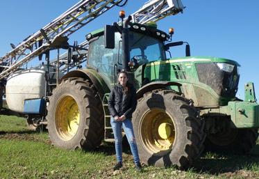 Grâce à ses publications sur Instagram, Sophie Renaud fait découvrir son quotidien d’agricultrice céréalière à près de douze mille abonnés.