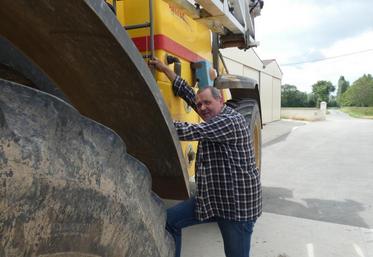 Pascal Garnier en mai dernier, une dizaine de jours après l'agression. Son visage portait encore les marques des coups reçus.
