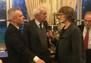Le ministre de la Transition écologique François de Rugy et la députée Frédérique Tuffnell lors de la remise du rapport le 29 janvier.