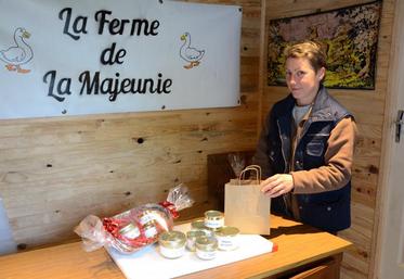 Fabienne Baudet, éleveuse de canards prêts à gaver à  Roussines, aimerait développer son activité de gavage artisanal.