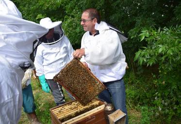 Jean-Marie Chaleix, viticulteur et apiculteur