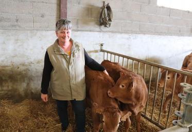 À Courgeac, Sylvie Blanchard et son mari ont repris en 2003 
un élevage de veaux élevés sous la mère.