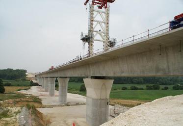 Les travaux de terrassement de la LGV sont finis, mais la fondation Liséa Carbone est toujours active.