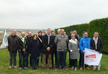 Les membres de la liste FNSEA 17 - JA 17 se sont réunis à Archingeay pour le lancement de leur campagne commune.