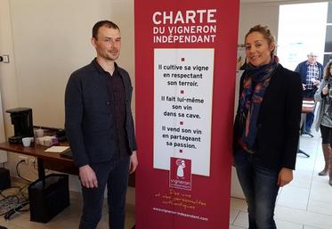 Ludovic Egreteau et Thérèse Bertrand ont à coeur de perpétuer les valeurs et la charte du vigneron indépendant.