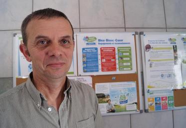 Jean-Pierre Sarlande, seul producteur fermier Bleu-Blanc-Coeur de Charente.
