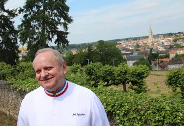« C’est la concrétisation de mon engagement de toujours dans le compagnonnage et le partage » s’est réjoui Joël Robuchon.