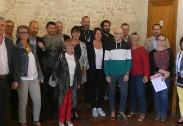Les participants charentais-maritimes au Grand Repas, en compagnie du président de l'association Emmanuel Hervé et du chef étoilé Nicolas Durif.