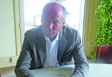 François Bonneau, président du Conseil départemental