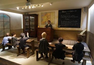 La vie d’un bourg rural décrite par le Cormenier se poursuivra au travers de nouvelles scénographies.